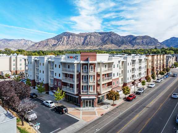 Aerial view of an apartment building at The View on 20th, Ogden