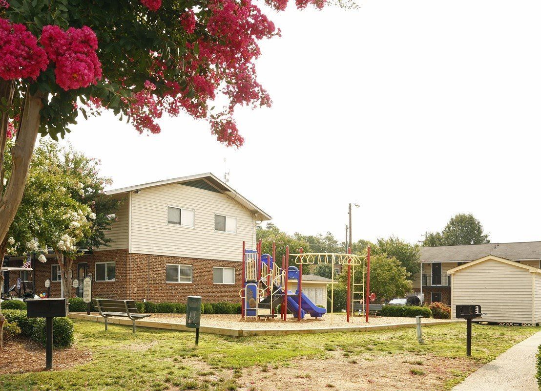 Rolling Hills Apartments photo