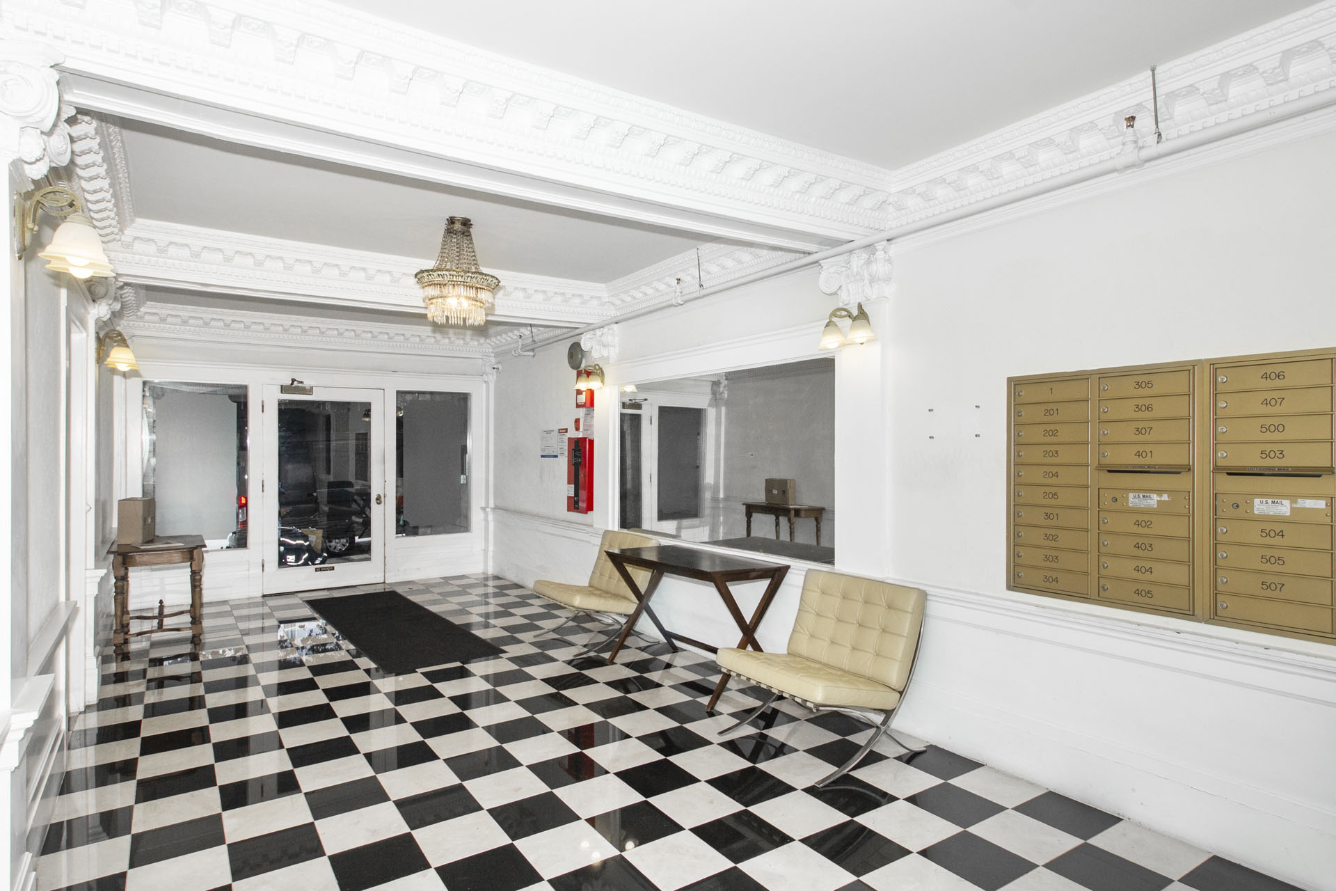 1225 Taylor Building Photo 4