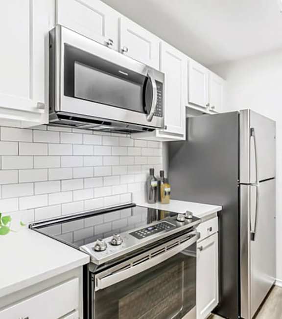 Kitchen at Wynton Pointe Apartment Homes in Nashville TN