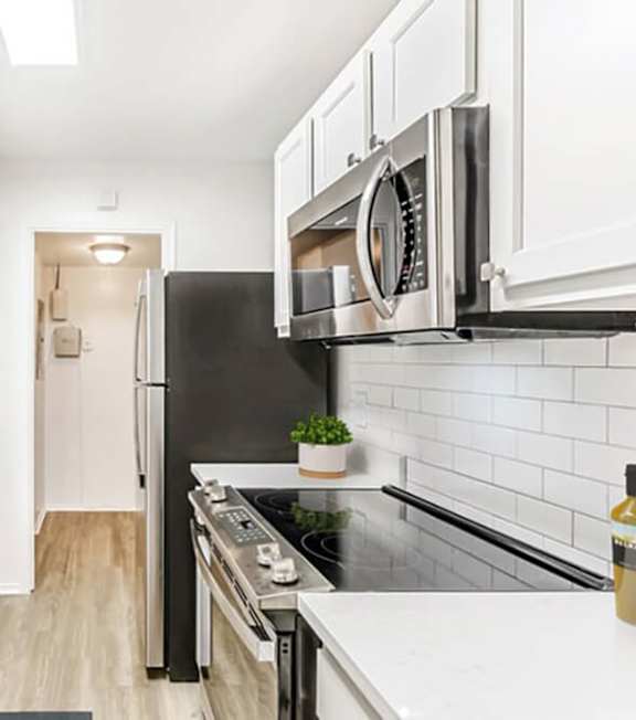 Kitchen at Wynton Pointe Apartment Homes in Nashville TN