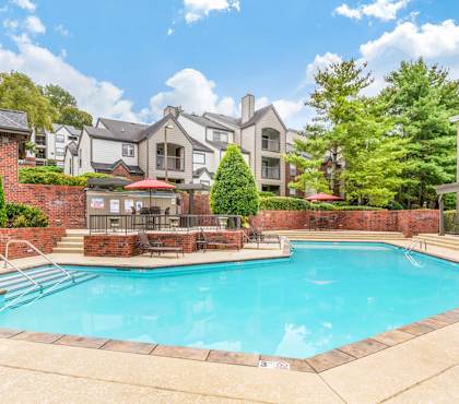 Outdoor pool at Landmark at Wynton Pointe Apartment Homes in Nashville TN