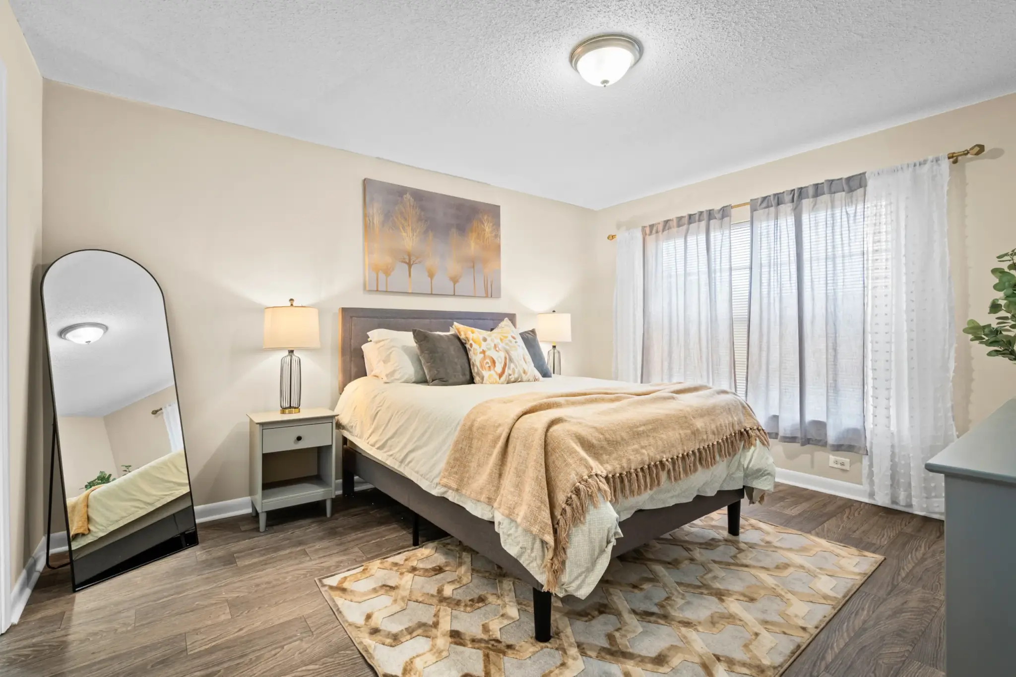 07-4031 Airport Blvd-107