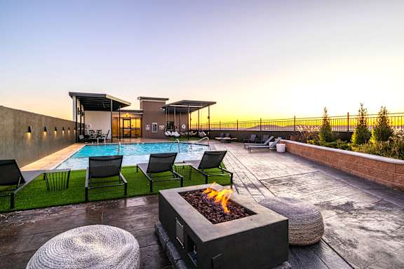 Firepit Patio at The Cosmopolitan Apartments, Tulsa, Oklahoma