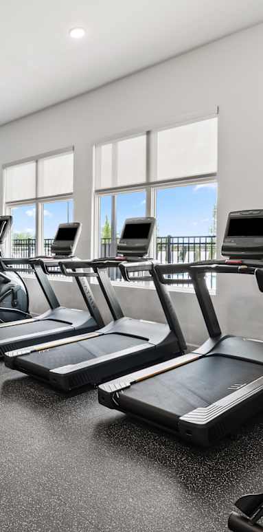 Gym with exercise machines at Ardmore at Vance, Chattanooga