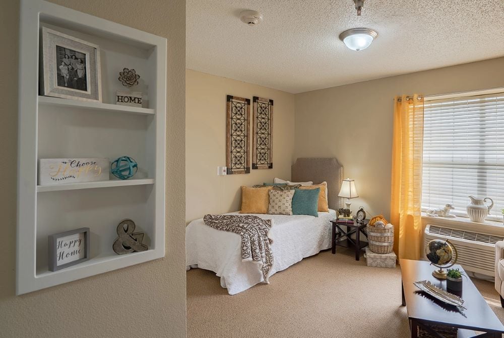 8 Bedroom Mackenzie Court