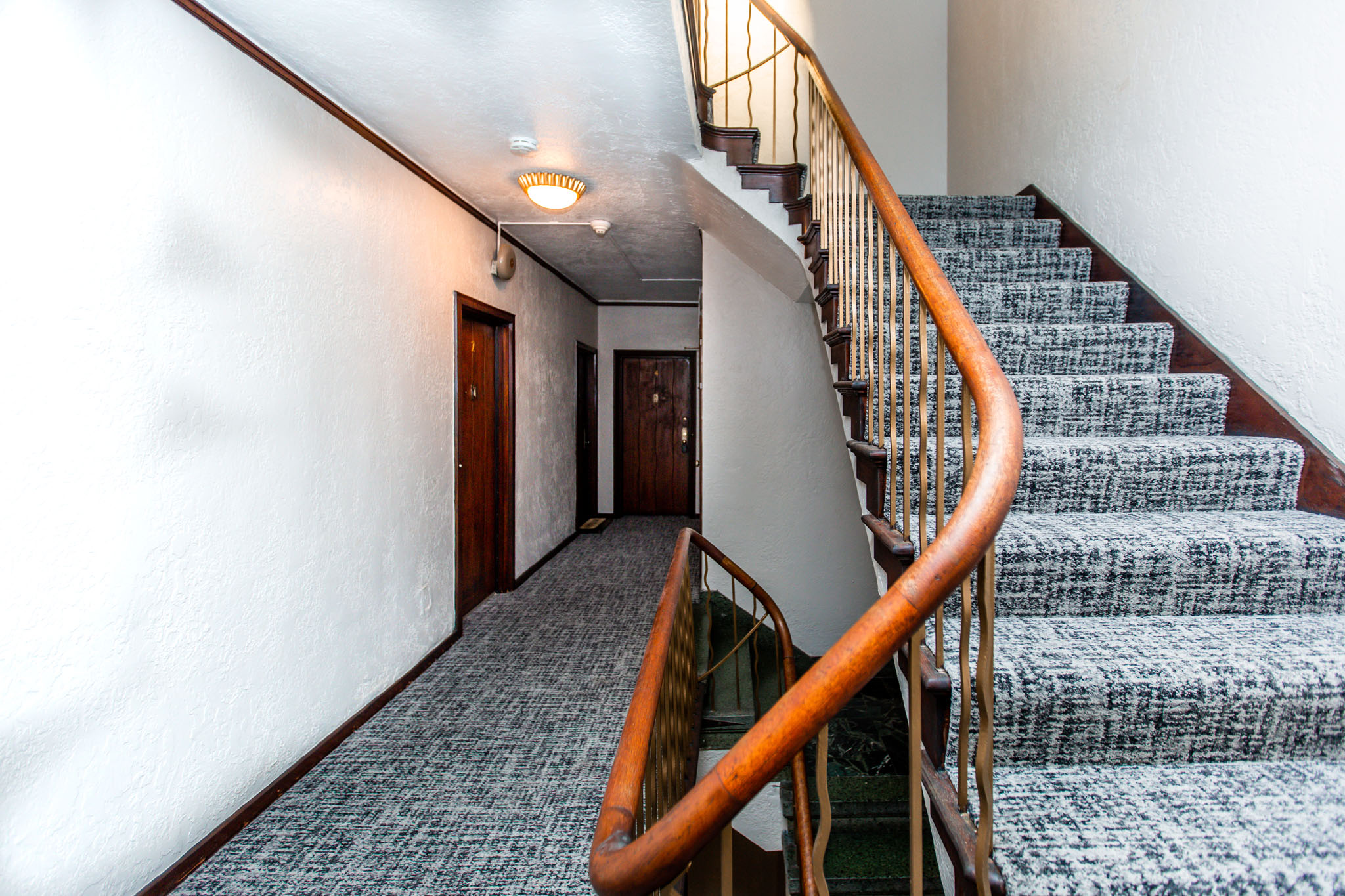 900 Broderick Building Photo 4