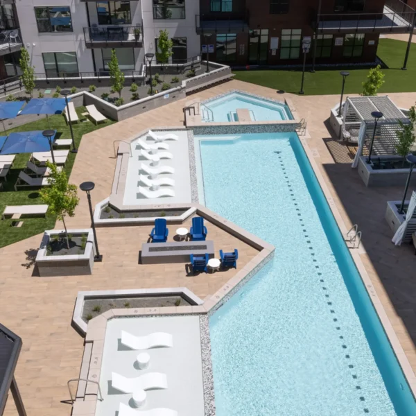 The Grandeur Community Pool & Deck