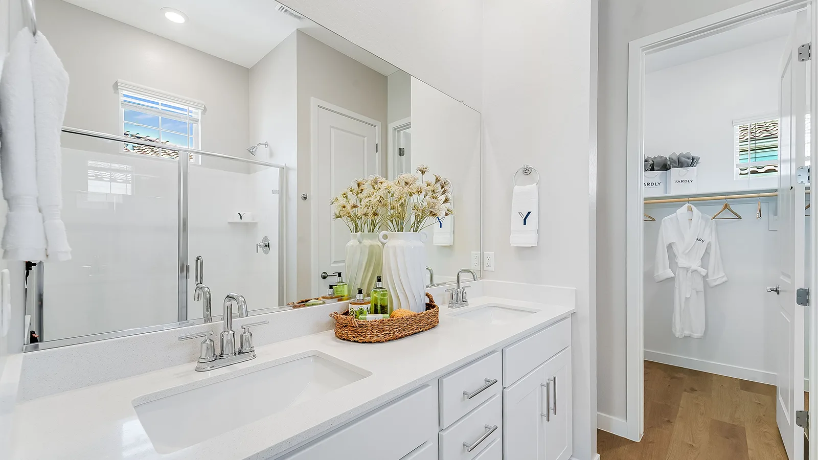 bathroom image