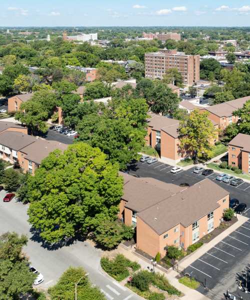 Exterior image of West End Terrace Apartments in St. Louis, Missouri