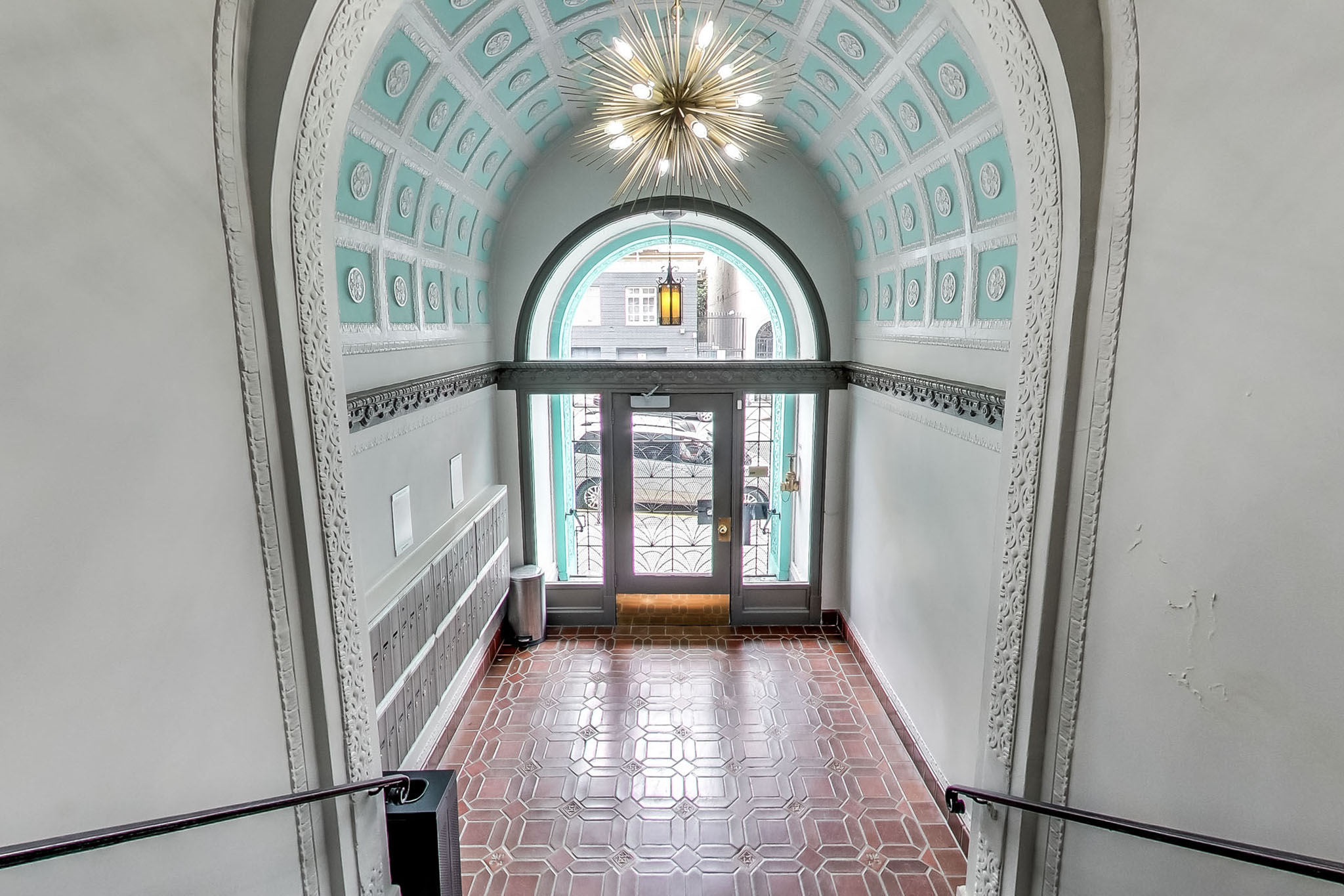 455 Hyde Building Photo 4