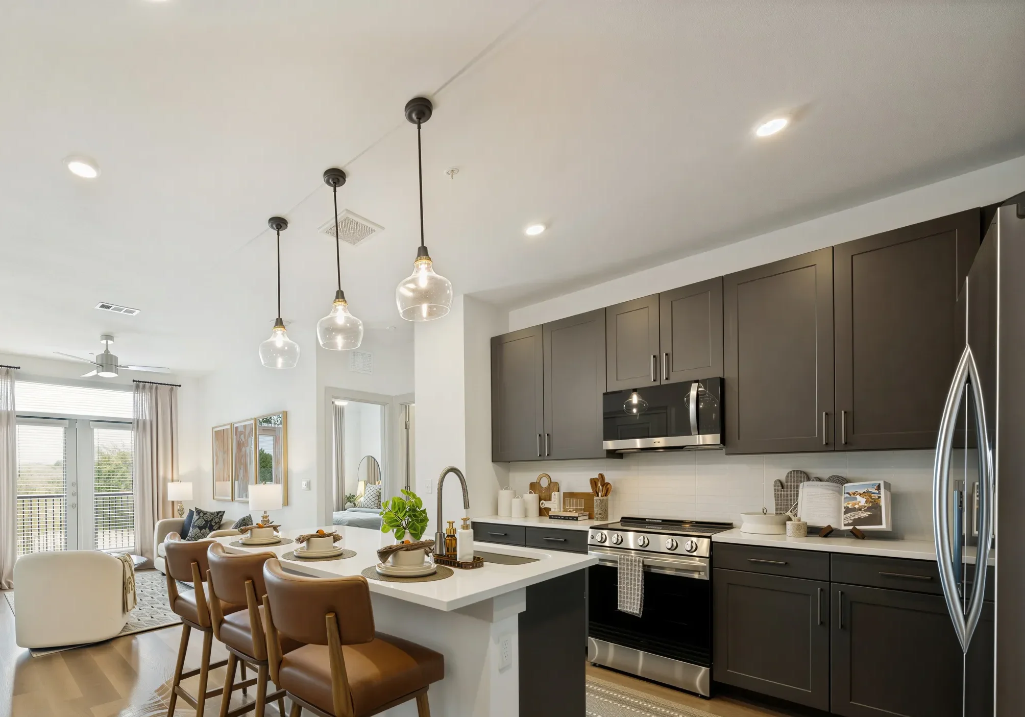 groves-south-congress-austin-tx-kitchen-dining