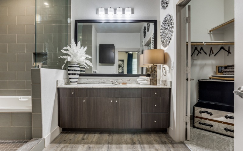 Spacious Bathroom with Separate tub and shower 