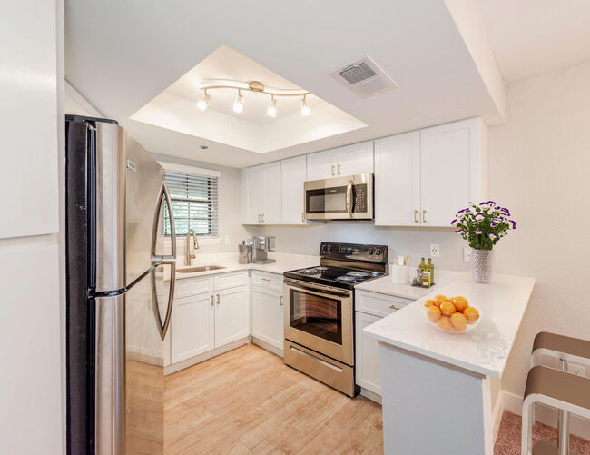 Woodford Apartments