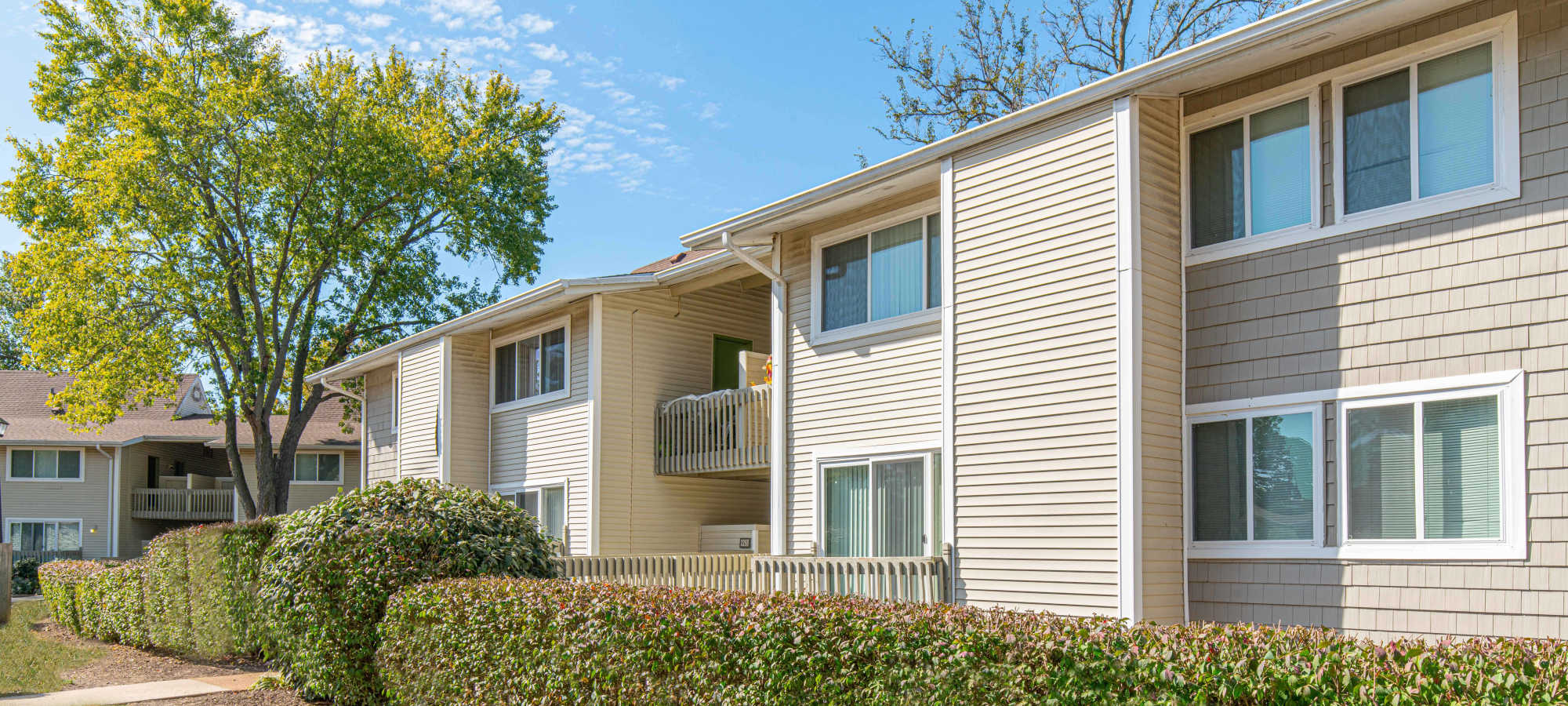 Apartments at The Pavilion in Maryland Heights, Missouri