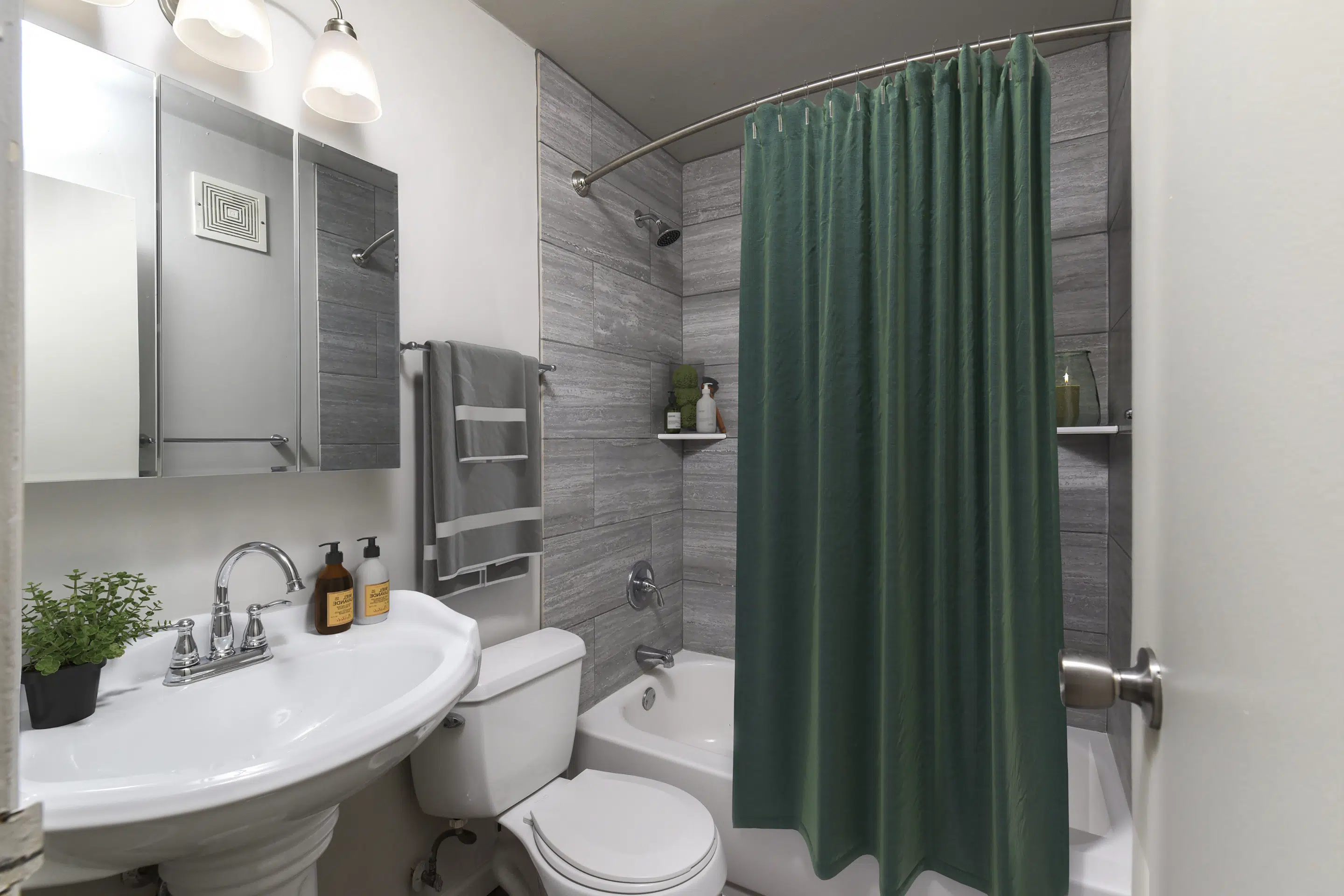 Apple Creek Townhomes photo