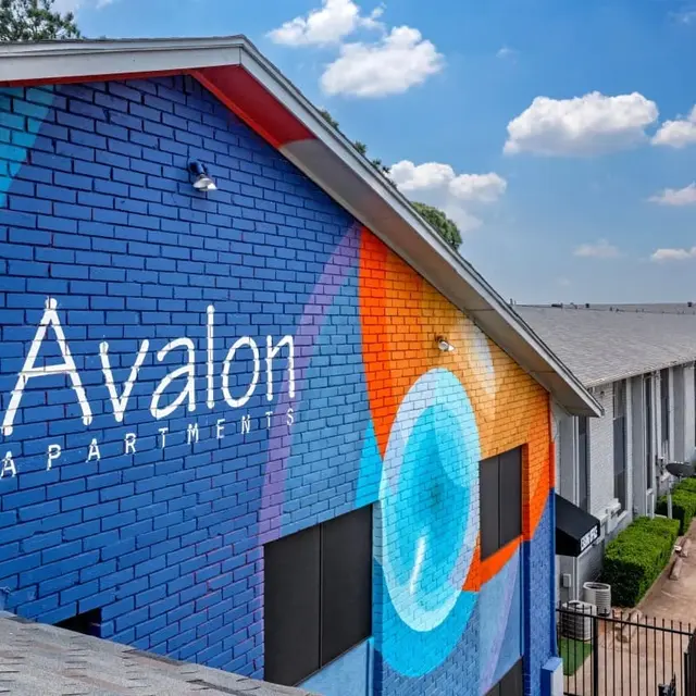 Avalon Apartments exterior in Arlington TX near Medical City Arlington and Webb Elementary School