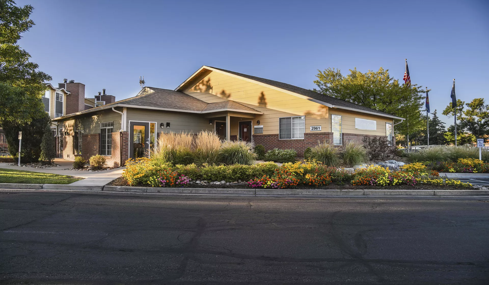 Verona - Littleton, CO - Leasing
