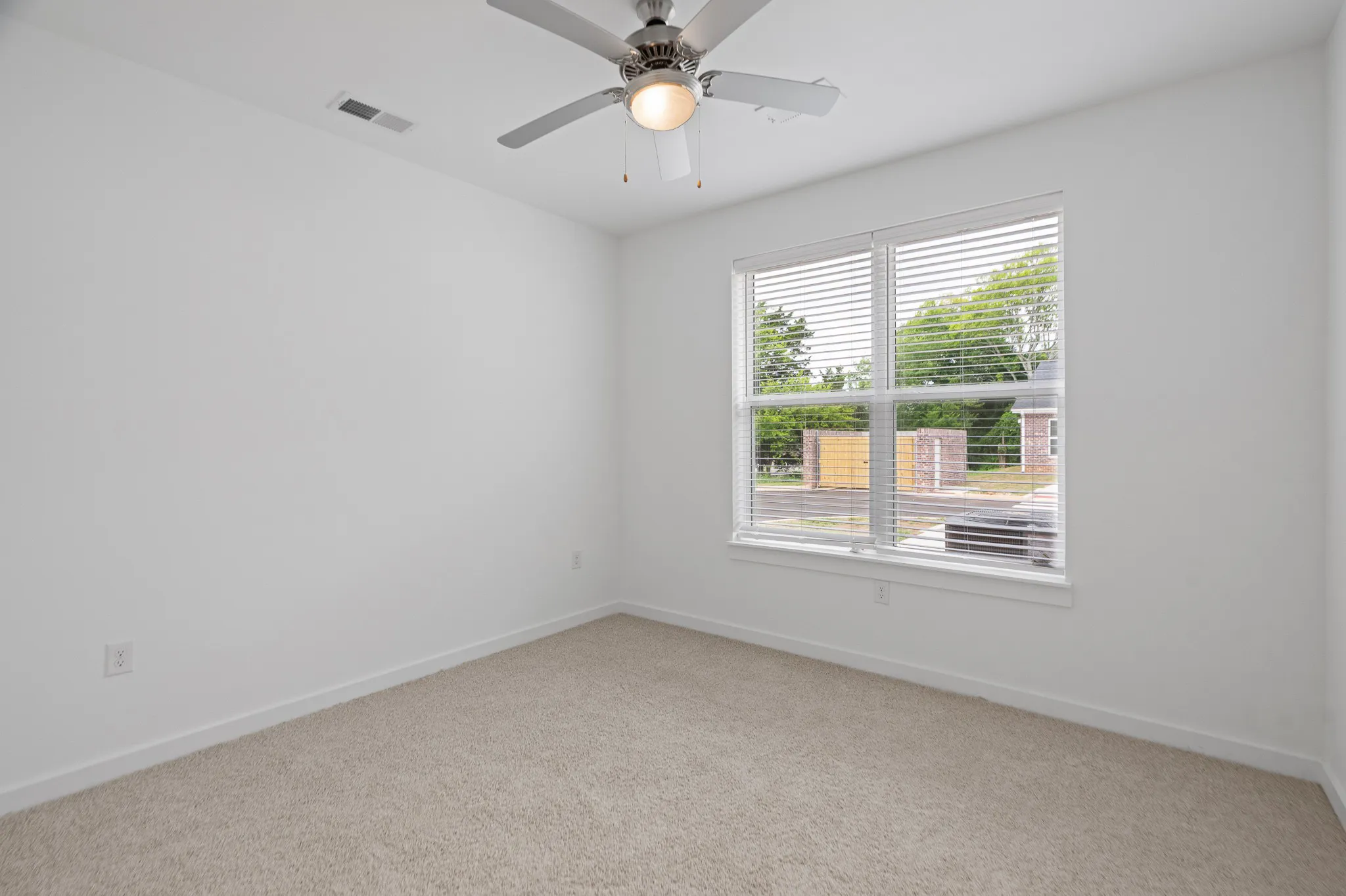 The Grove at Indian Creek, Bedroom
