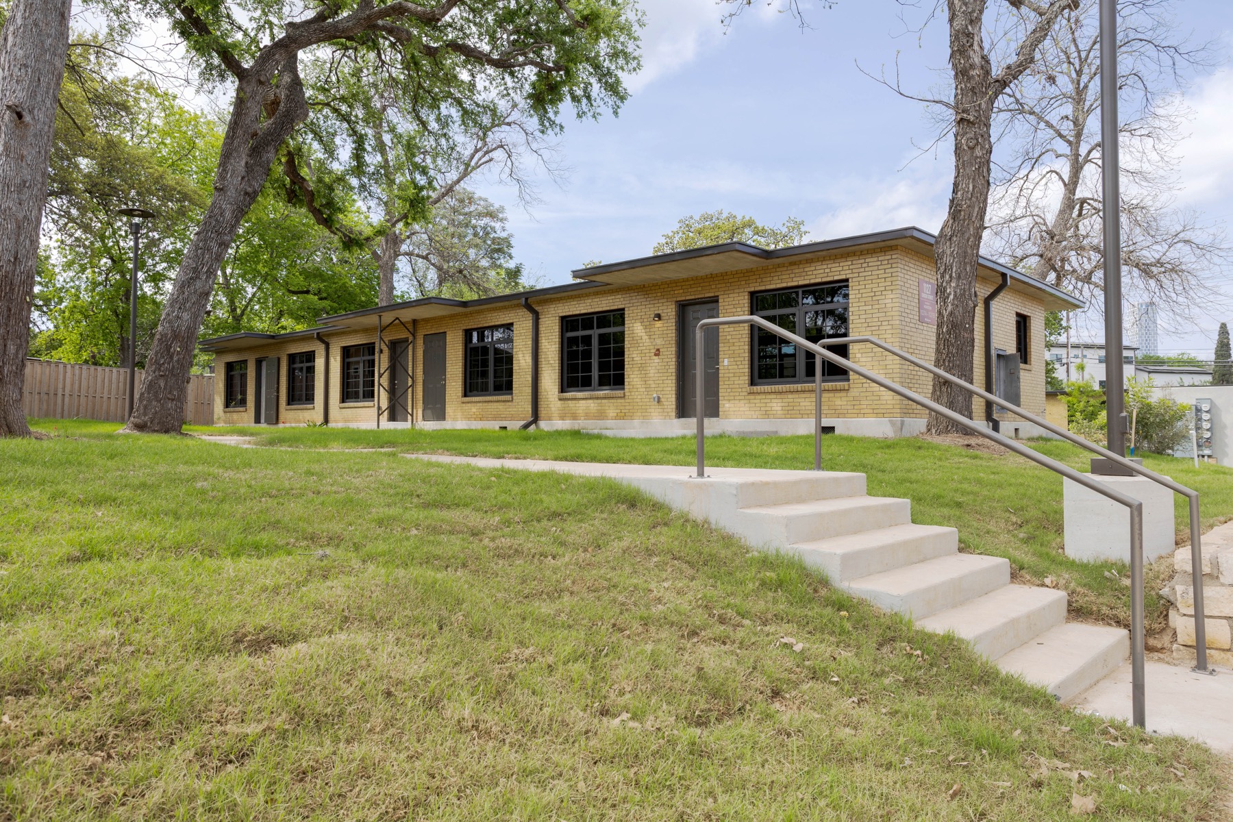 Pathways at Rosewood Courts courtyard residences