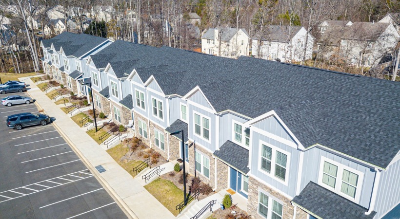 Exterior view of Madison Farms apartments in Charlotte NC offering spacious pet-friendly homes.