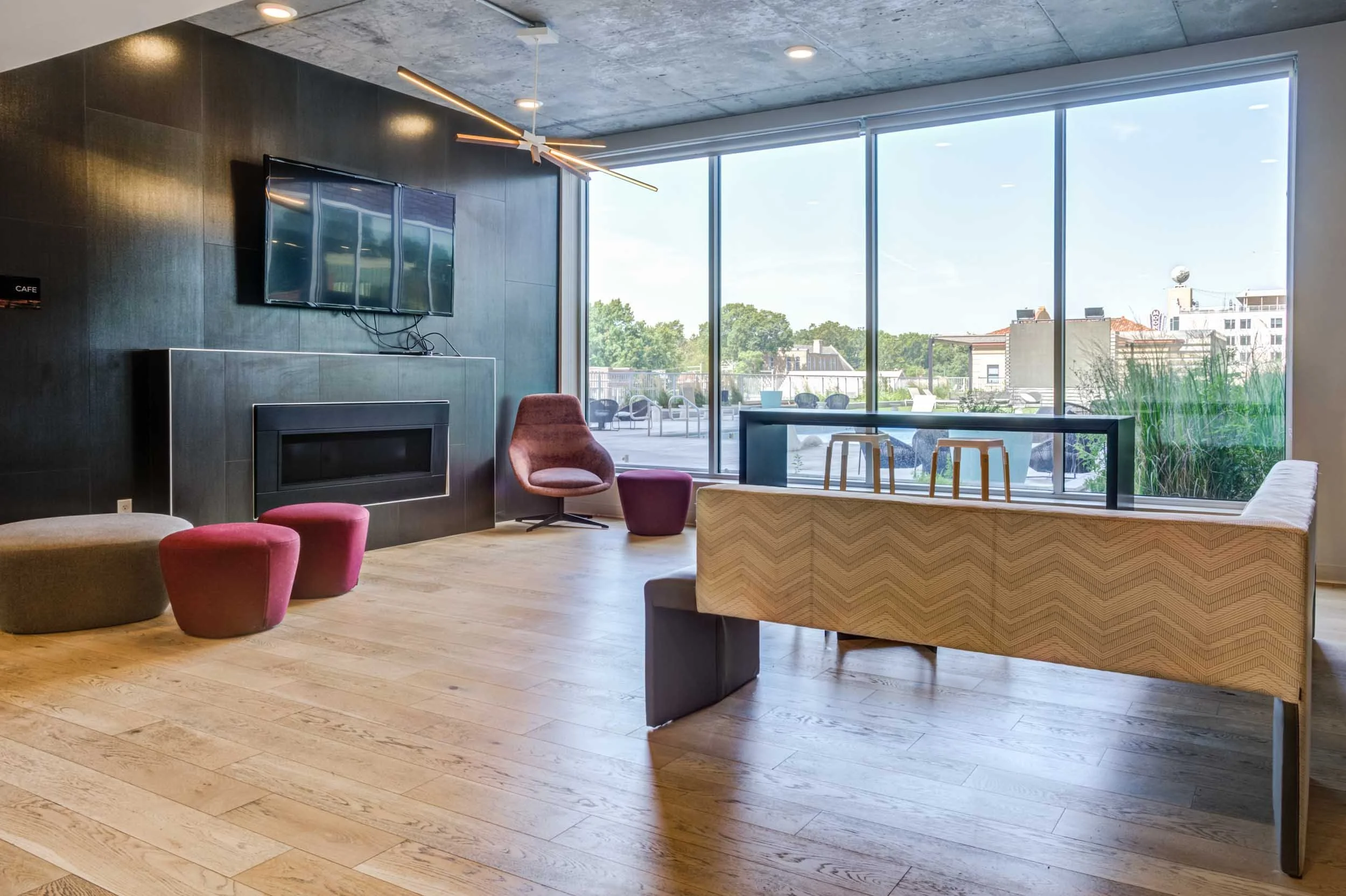 Everly lounge