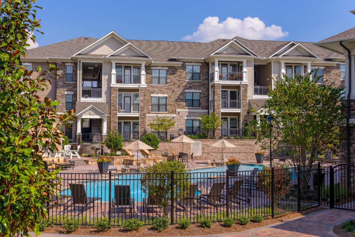 The resident swimming pool at Echo Ridge at Suwanee in Suwanee, Georgia
