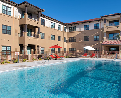 Clarendale of Chandler outdoor pool