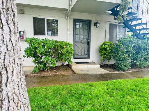 51 Dean Way - E, Folsom, CA 95630