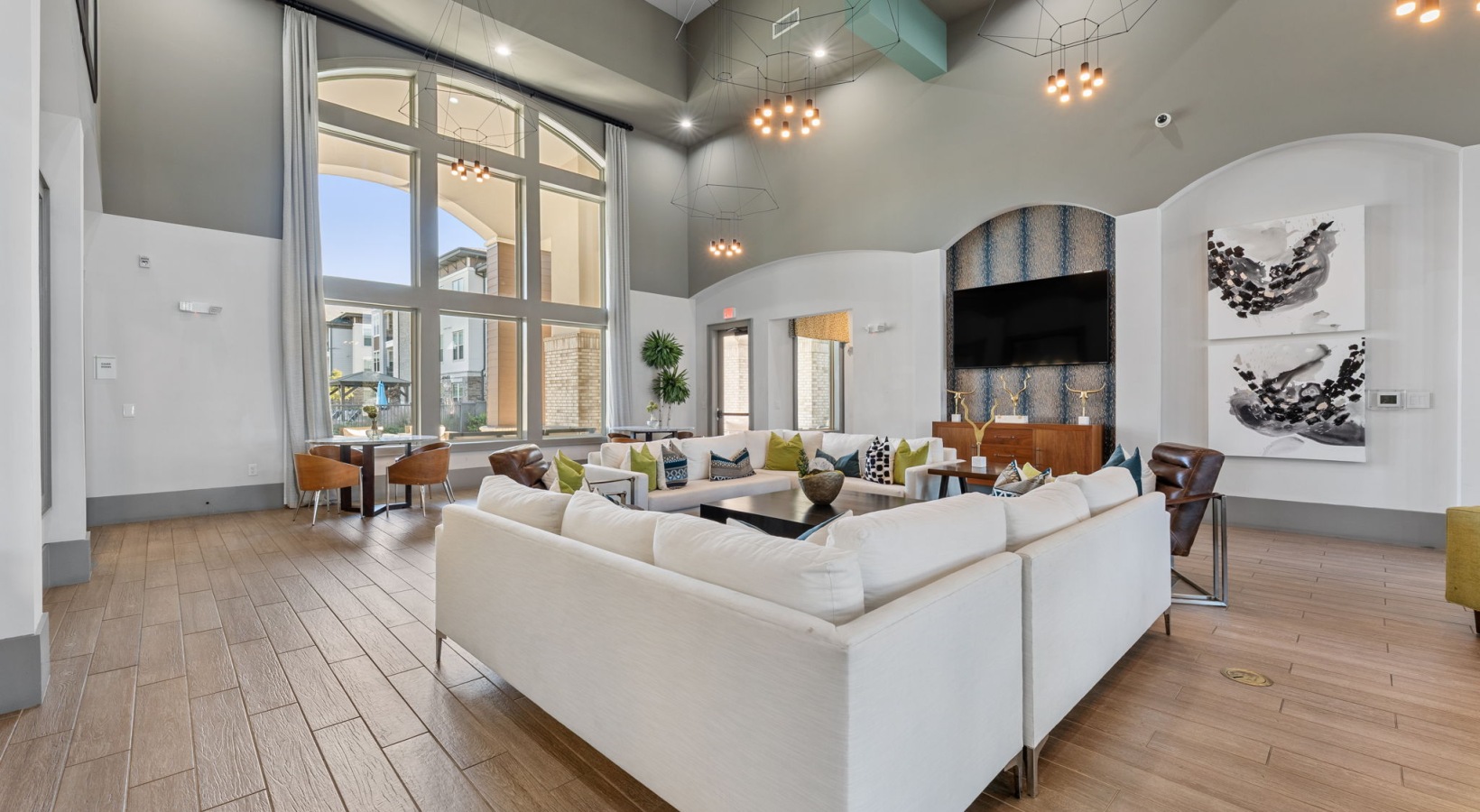 Leasing Office