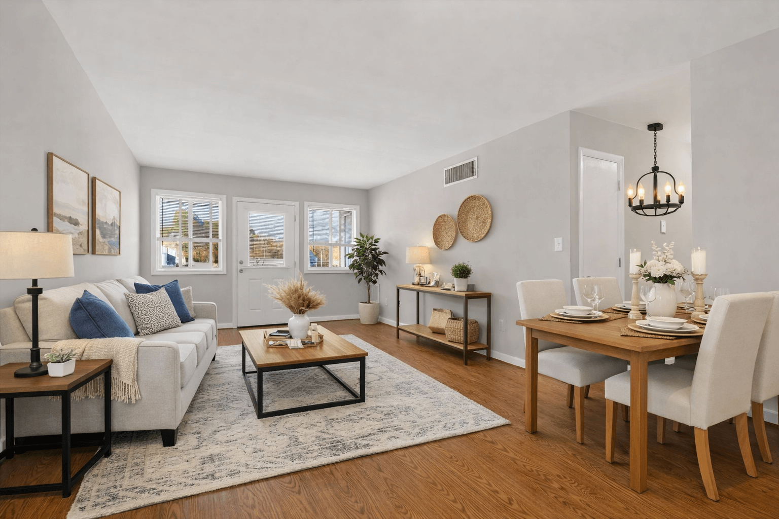 Christopher Crossing Apartments
