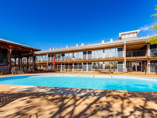 Outback Roadhouse Apartments photo