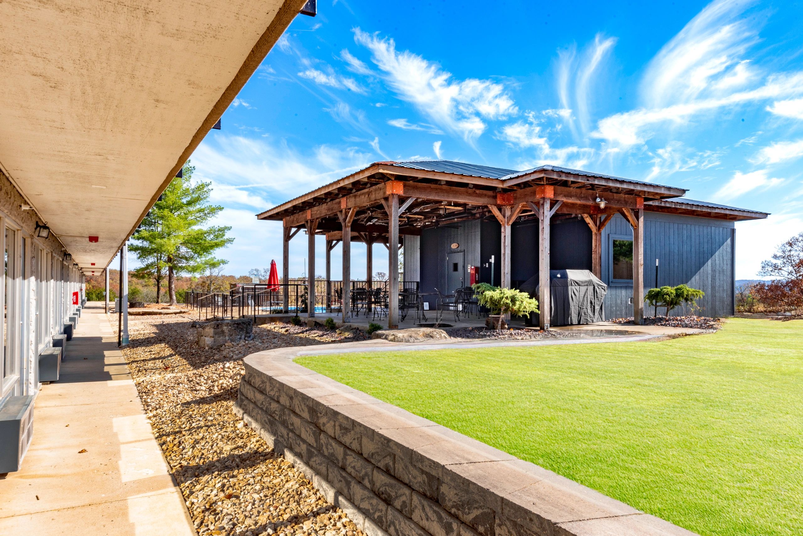Outback Roadhouse Apartments