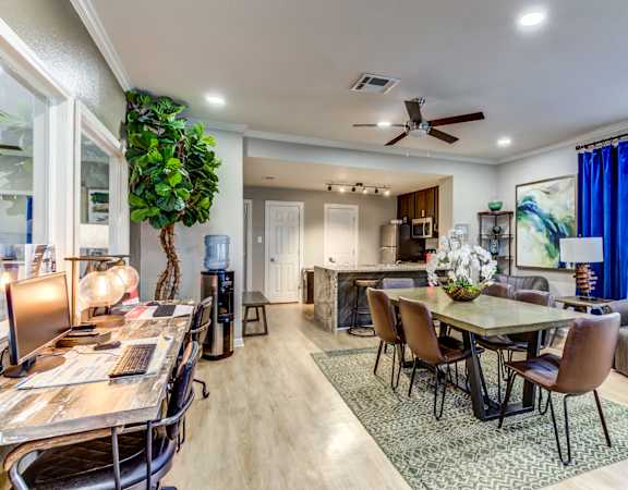 Artisan West photo