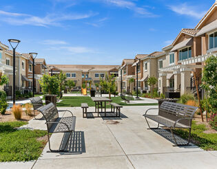 Walnut Terrace photo
