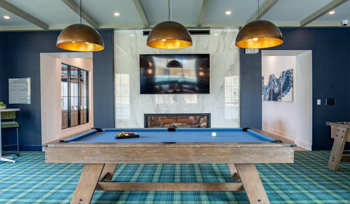the flats at crosspointe game room with pool table