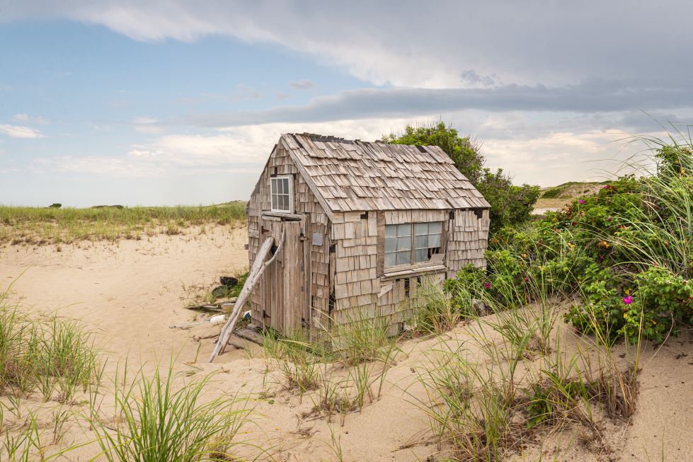 duneshacks.JPG