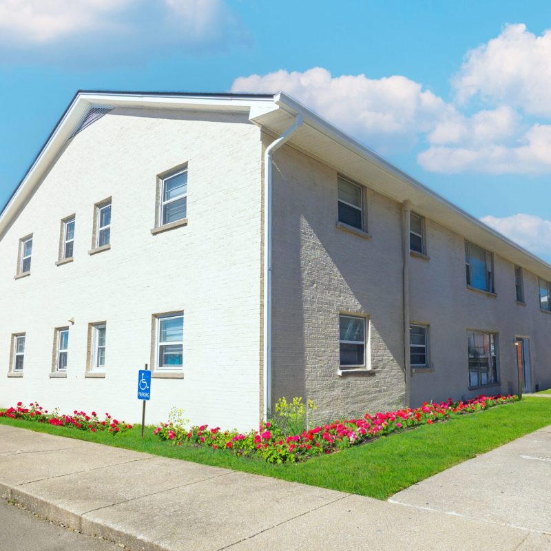 Trifecta on Red Mile | Exterior
