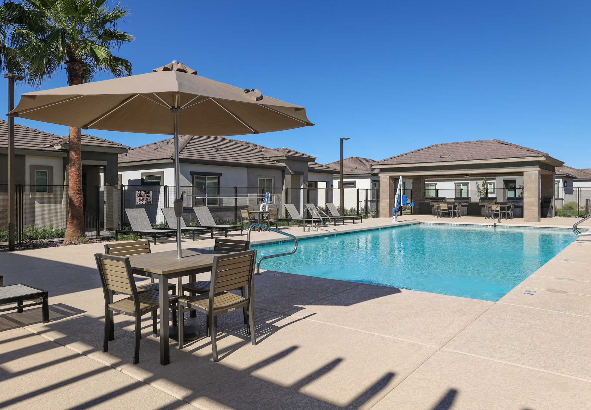 hampton edison pool