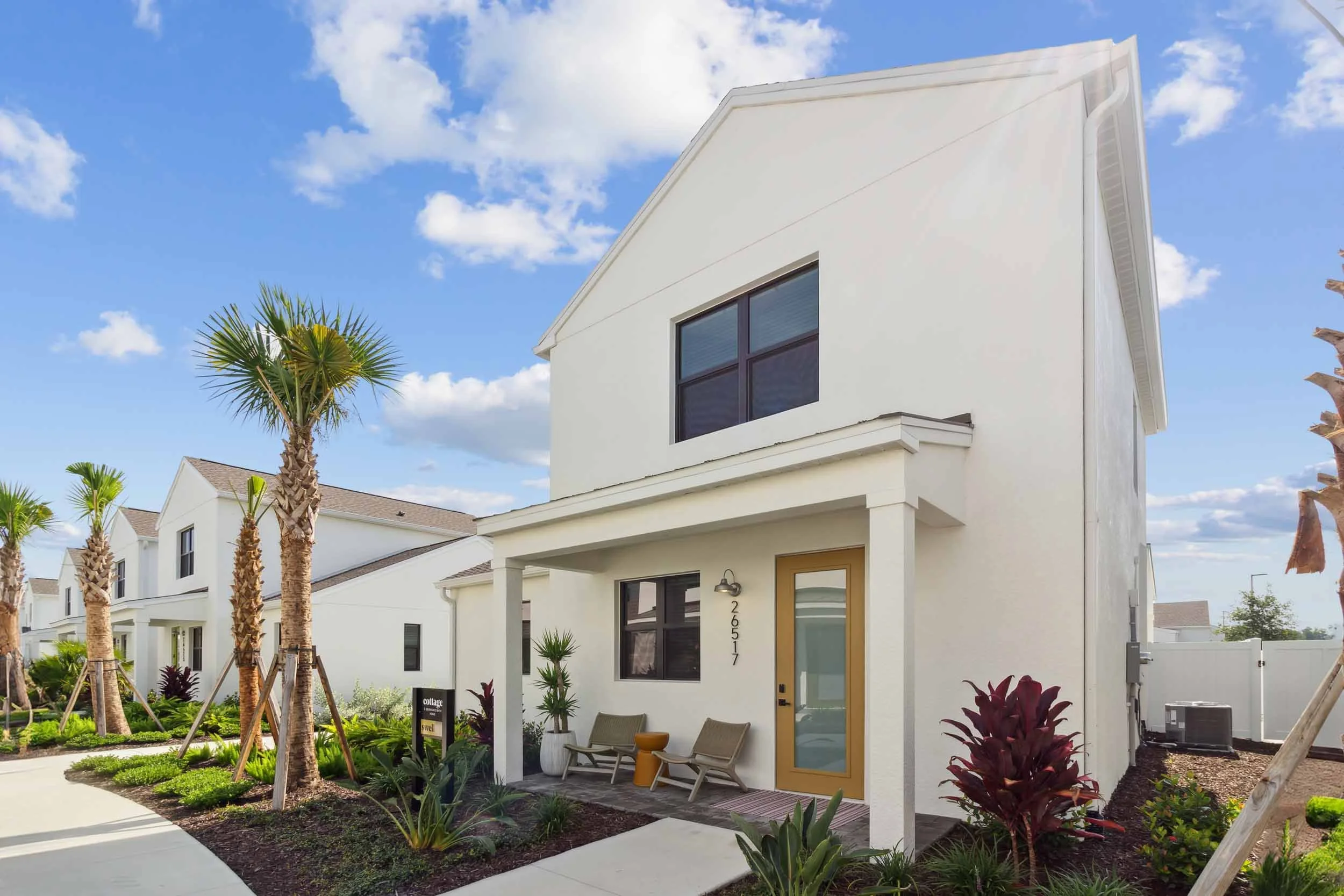 Swell by Soltura | Homes for rent in Bonita Springs | Cottage Exterior Photo