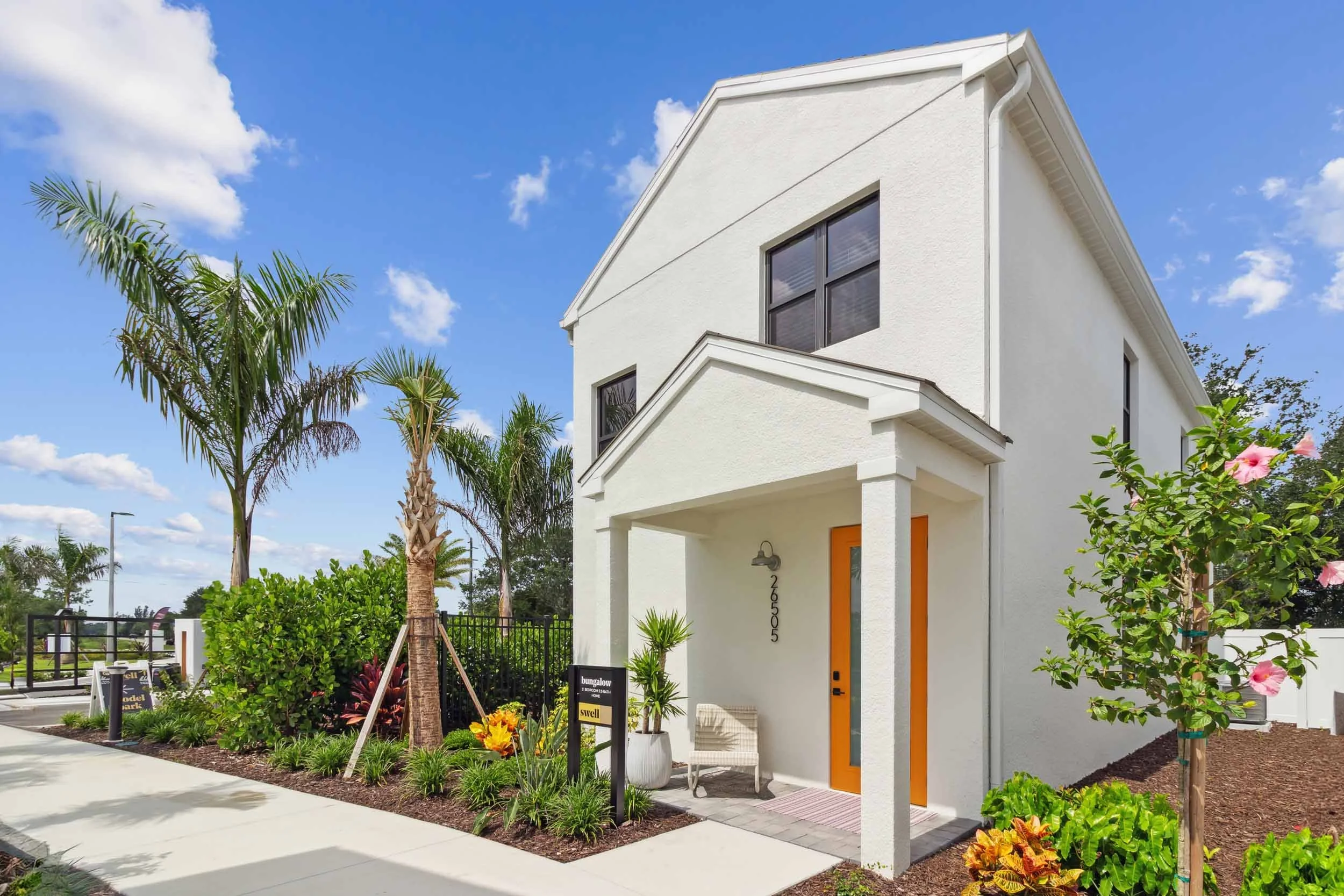 Swell by Soltura | Homes for rent in Bonita Springs | Bungalow Exterior Photo
