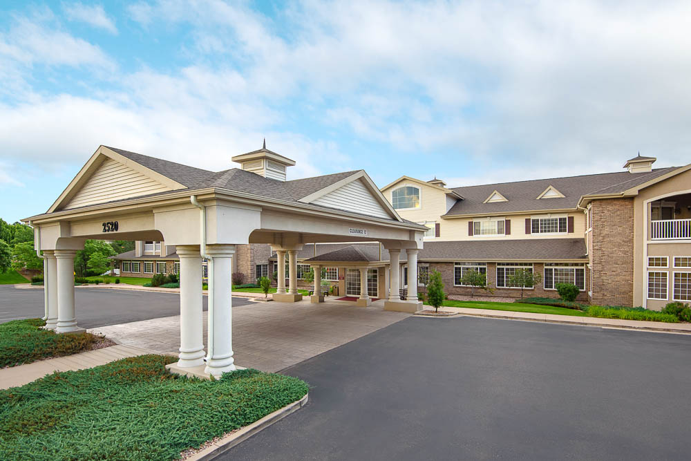 Inn Garden Plaza Exterior