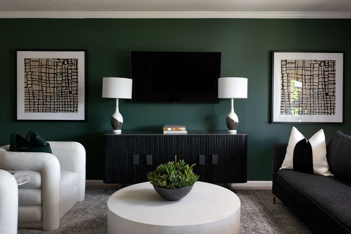 Hurstbourne Grand Apartments photo