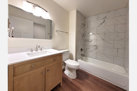 Cottonwood Creek Apartments