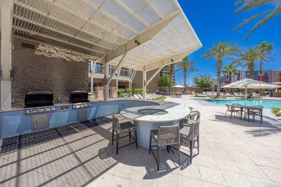 Poolside Grilling Space at The Rays at Vegas Towers in Las Vegas, NV 89119