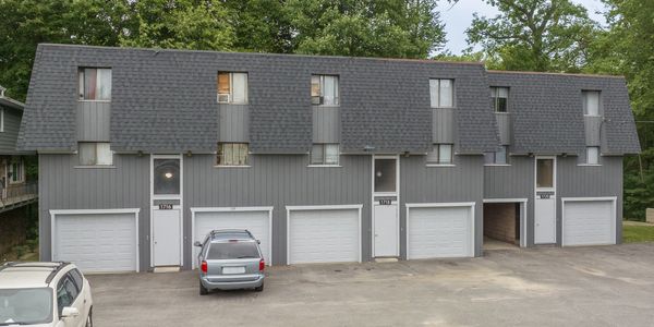 Dominion Townhomes & Apartments photo