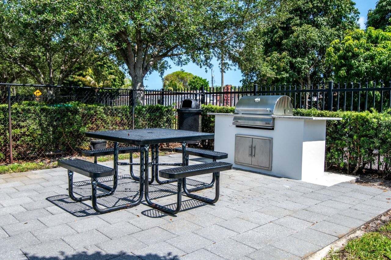 Legacy At Davie photo