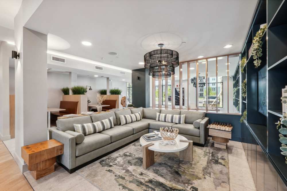 Clubhouse living area at Mosby Barclay West in Wilmington, North Carolina