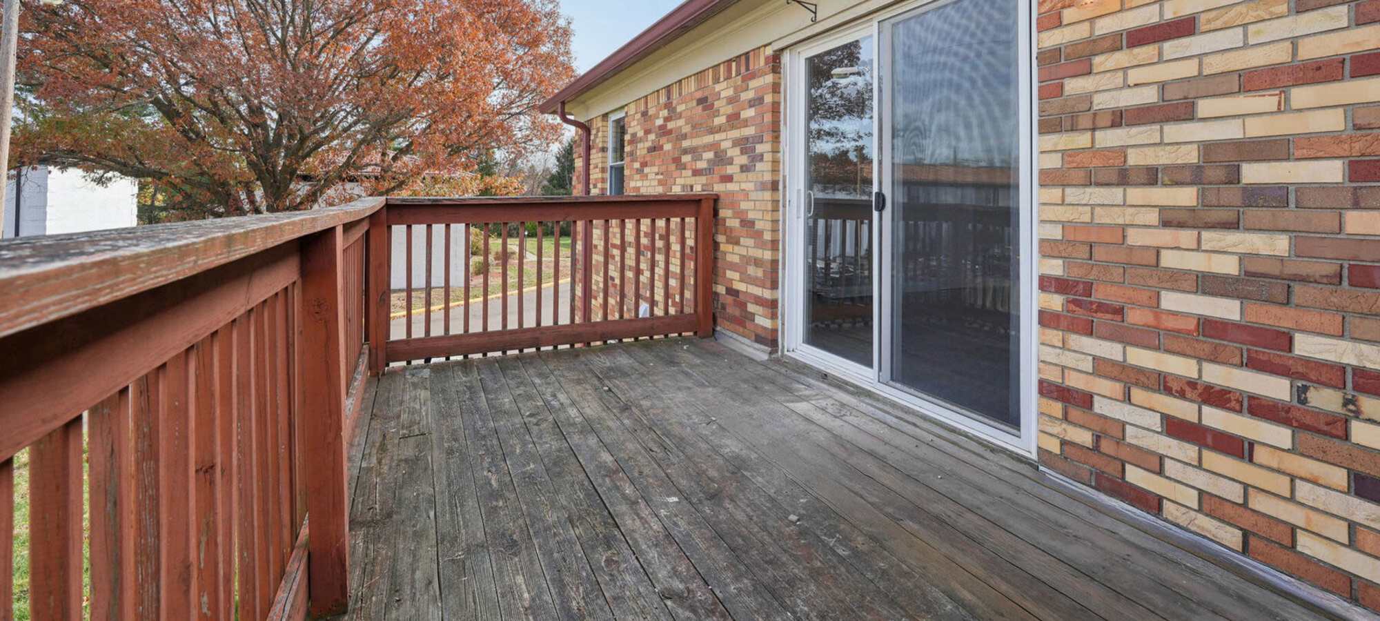 Private balcony at Charleston Square Apartments in Columbus, Indiana