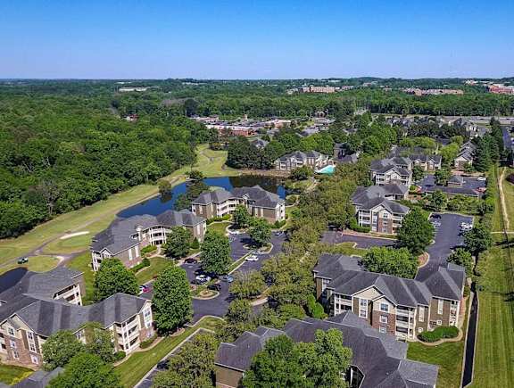 Exterior Building View at Ashford Green in Charlotte, NC 28262